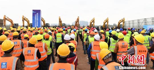 武汉今年重大项目开工建设总投资超8000亿元