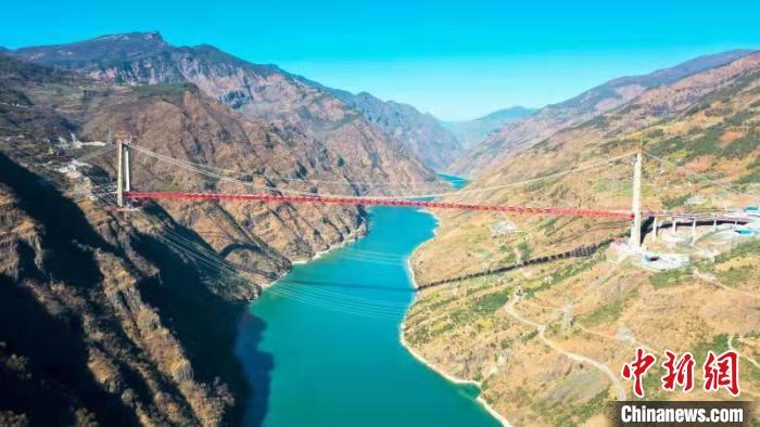 图为,华丽高速金安金沙江大桥 李曾曾 摄 图为,华丽高速金安金沙江大桥 李曾曾 摄